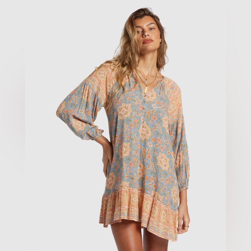 Billabong She's a Dreamer Long Sleeve Shift Dress Size Medium NWT